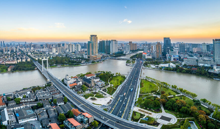 浙江绿色崛起，创新驱动下的高质量发展新篇章